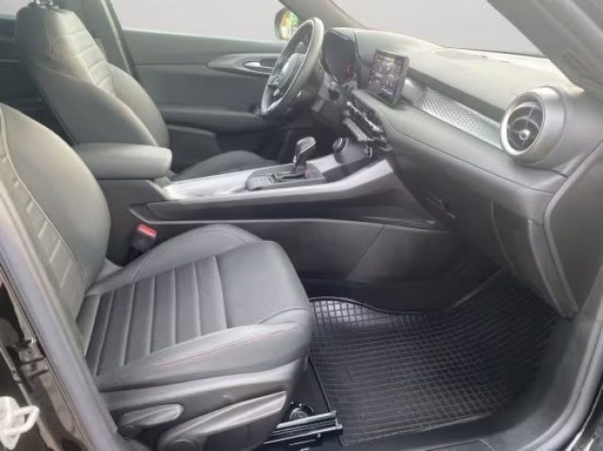 Alfa Romeo Tonale 1.6 Sprint 130cv tct6 (11)