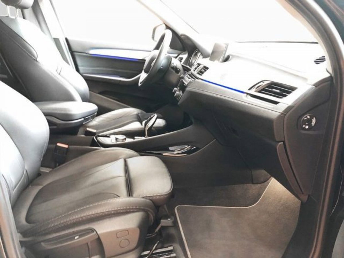 BMW X1 sDrive20d Sport Line (12)