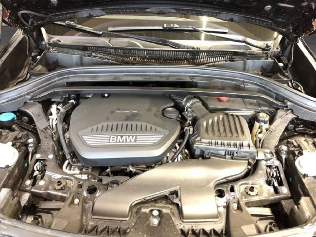BMW X1 sDrive20d Sport Line (8)