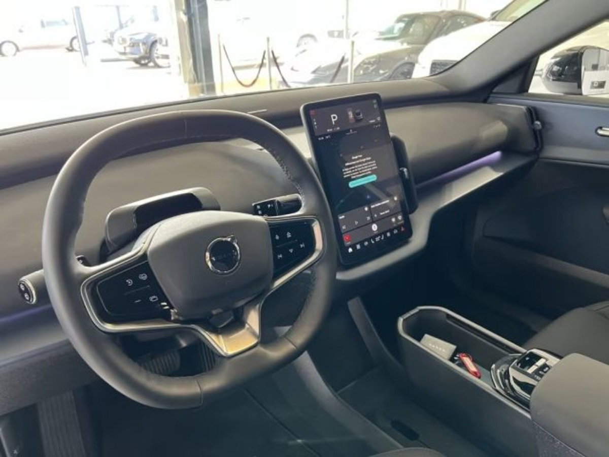 Volvo EX30 Twin Motor Performance Plus awd (13)