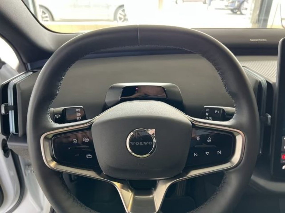 Volvo EX30 Twin Motor Performance Plus awd (14)