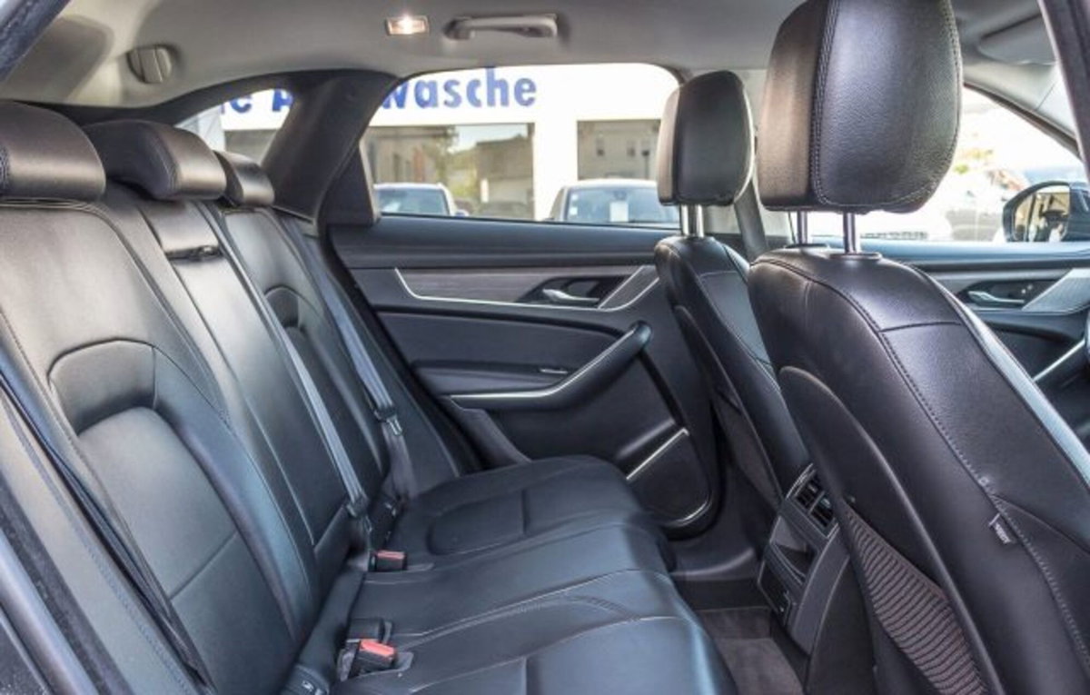 Jaguar F-Pace 2.0 250 CV AWD aut. SE (13)