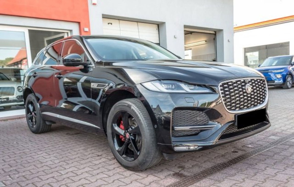 Jaguar F-Pace 2.0 250 CV AWD aut. SE (3)