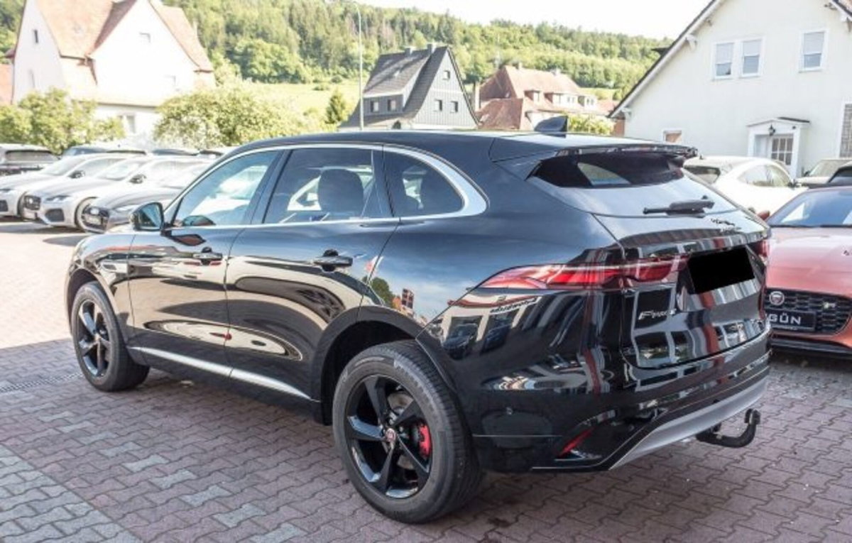 Jaguar F-Pace 2.0 250 CV AWD aut. SE (4)