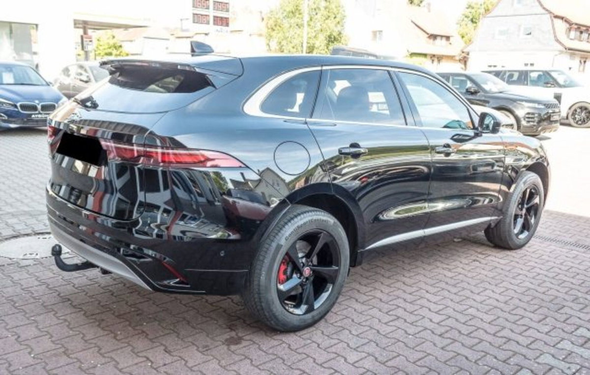 Jaguar F-Pace 2.0 250 CV AWD aut. SE (6)