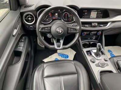 Alfa Romeo Stelvio Stelvio 2.0 Turbo 200 CV AT8 Q4 Sprint (7)