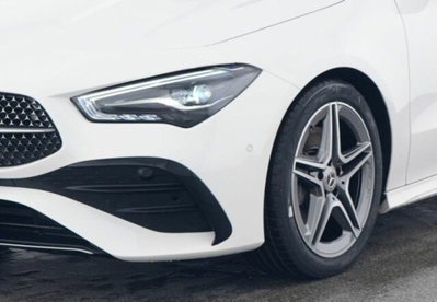 Mercedes-Benz CLA 200 d Premium (2)