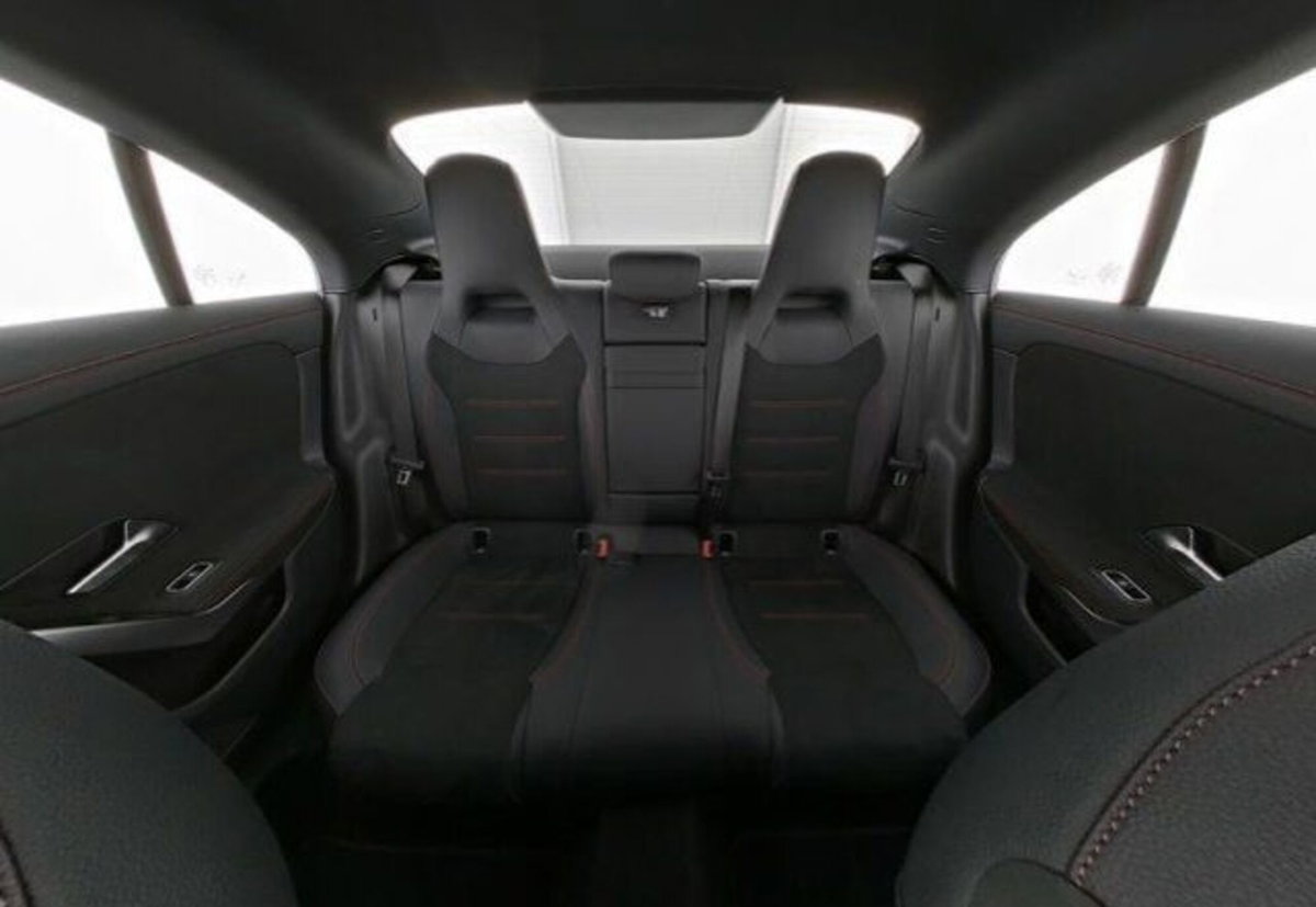 Mercedes-Benz CLA 200 d Premium (8)