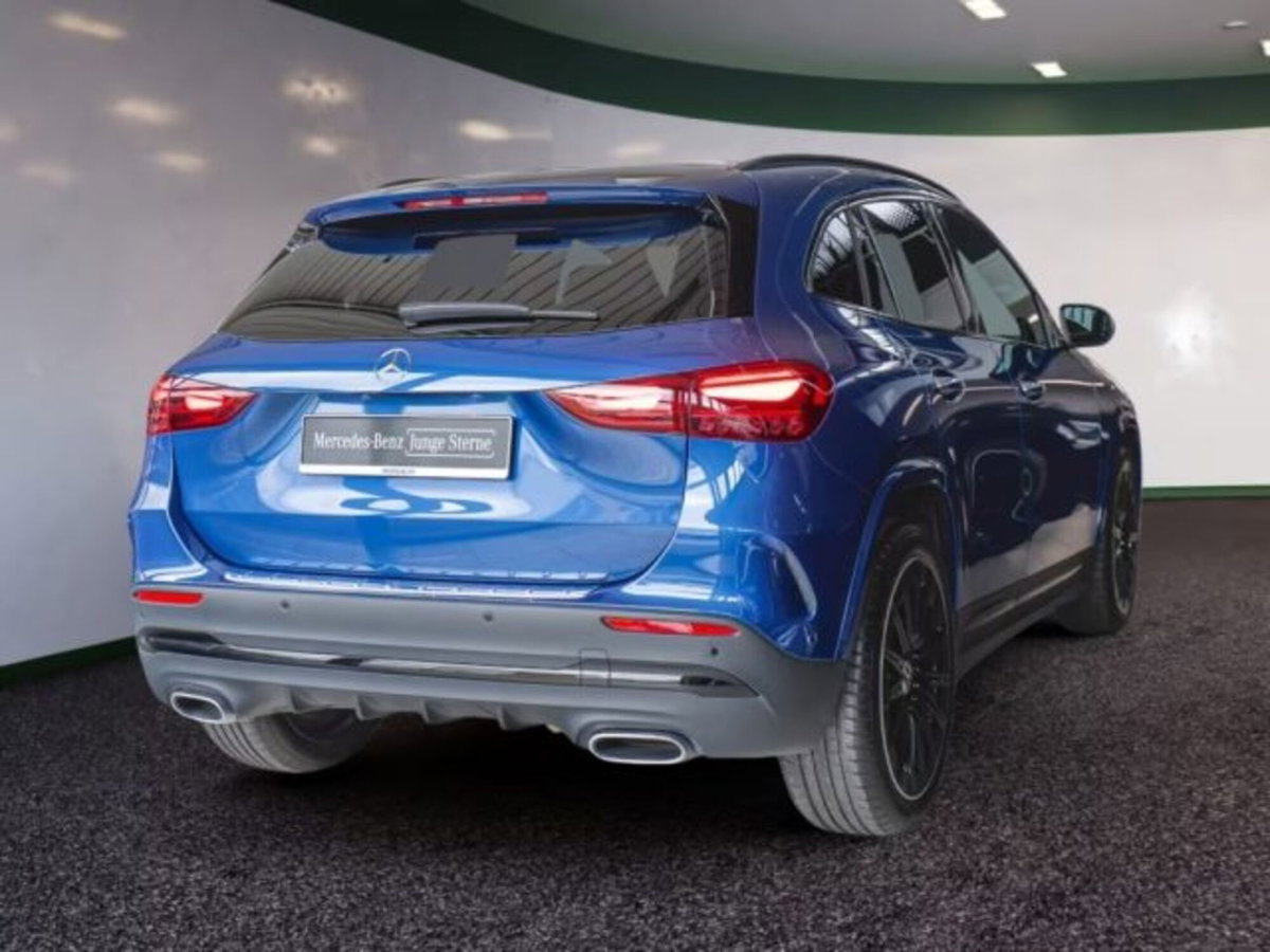 Mercedes-Benz GLA SUV 220 d AMG Line Premium Plus 4matic auto (2)