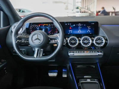 Mercedes-Benz GLA SUV 220 d AMG Line Premium Plus 4matic auto (8)