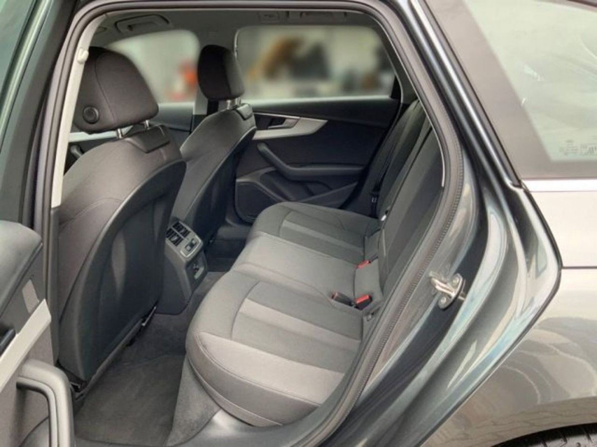 Audi A4 Avant 40 TDI quattro S tronic S line edition (15)