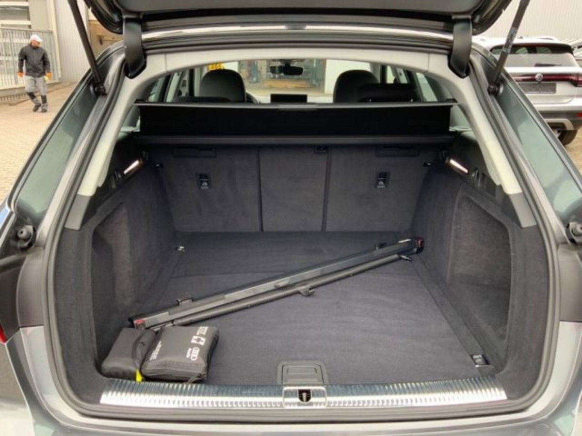 Audi A4 Avant 40 TDI quattro S tronic S line edition (16)