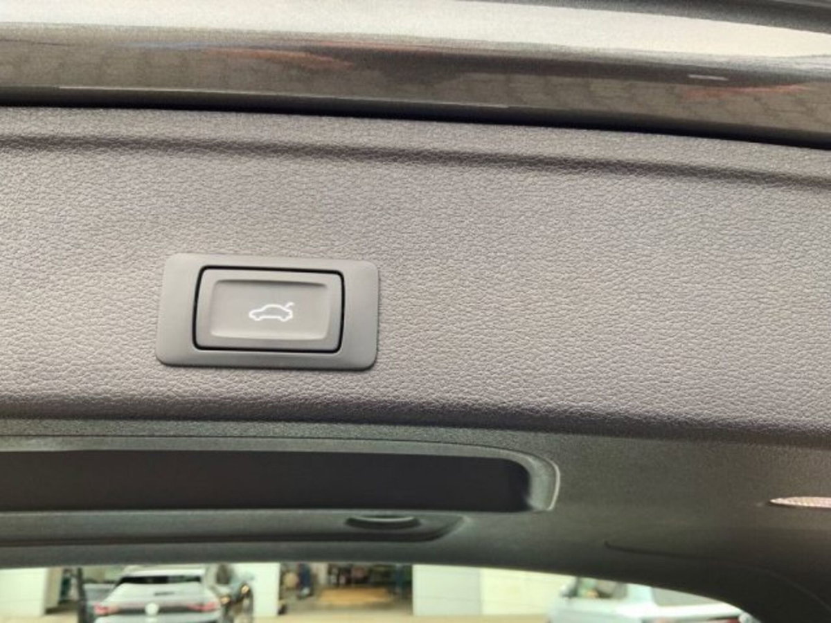 Audi A4 Avant 40 TDI quattro S tronic S line edition (17)