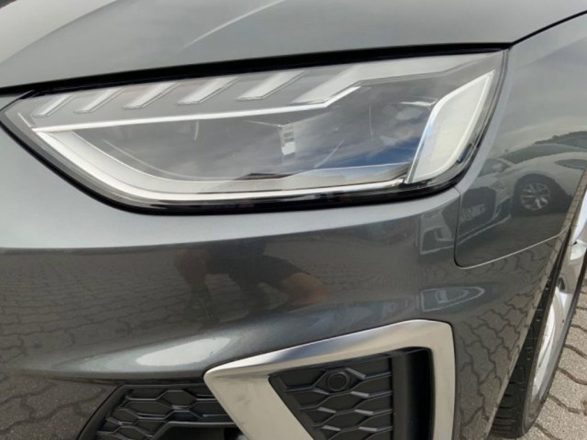 Audi A4 Avant 40 TDI quattro S tronic S line edition (7)