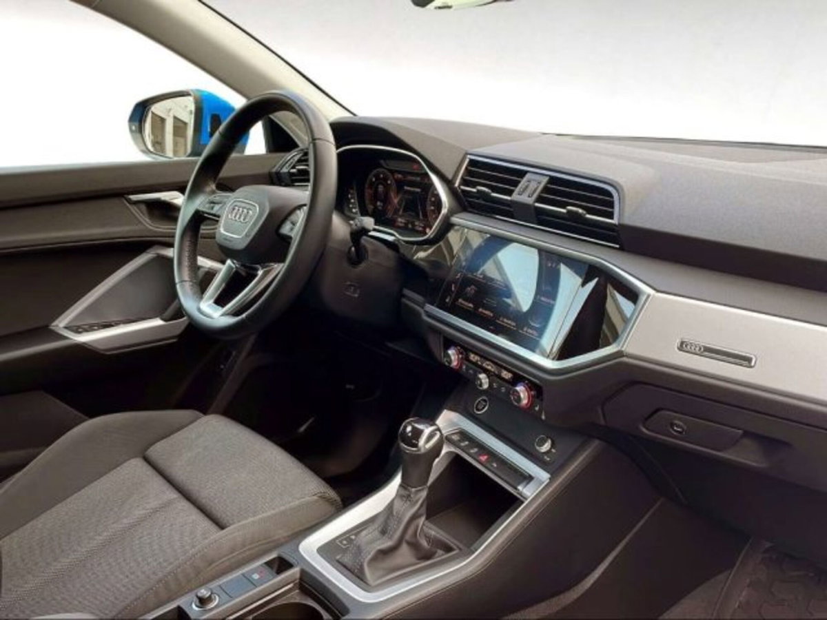 Audi Q3 Sportback 35 TDI quattro S tronic S line edition (12)