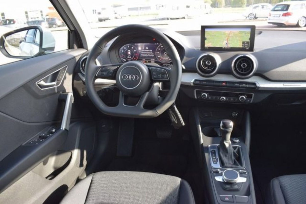 Audi Q2 Q2 35 TFSI S tronic S line Edition (13)