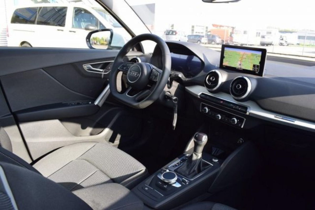 Audi Q2 Q2 35 TFSI S tronic S line Edition (9)