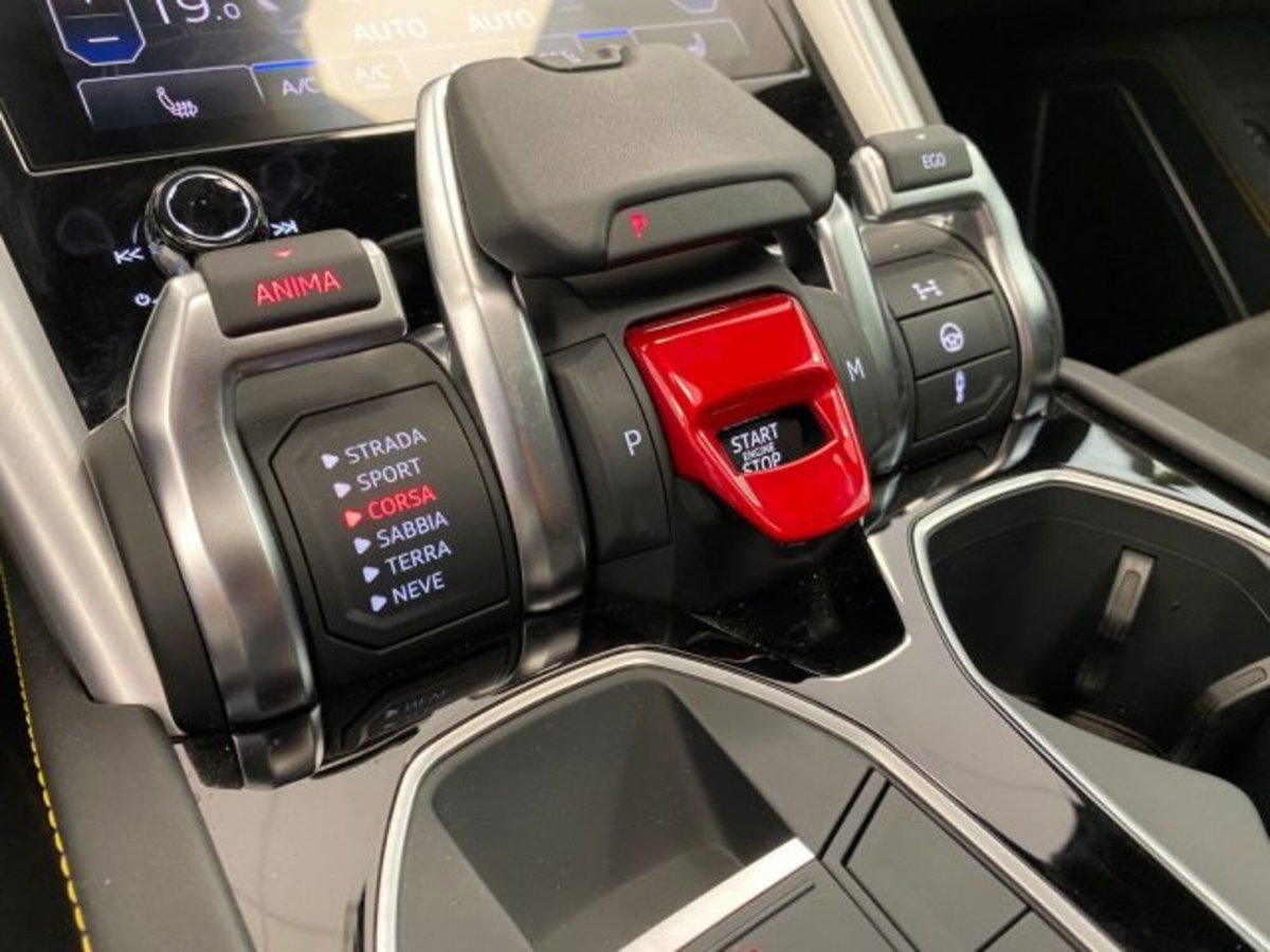 Lamborghini Urus 4.0 (18)