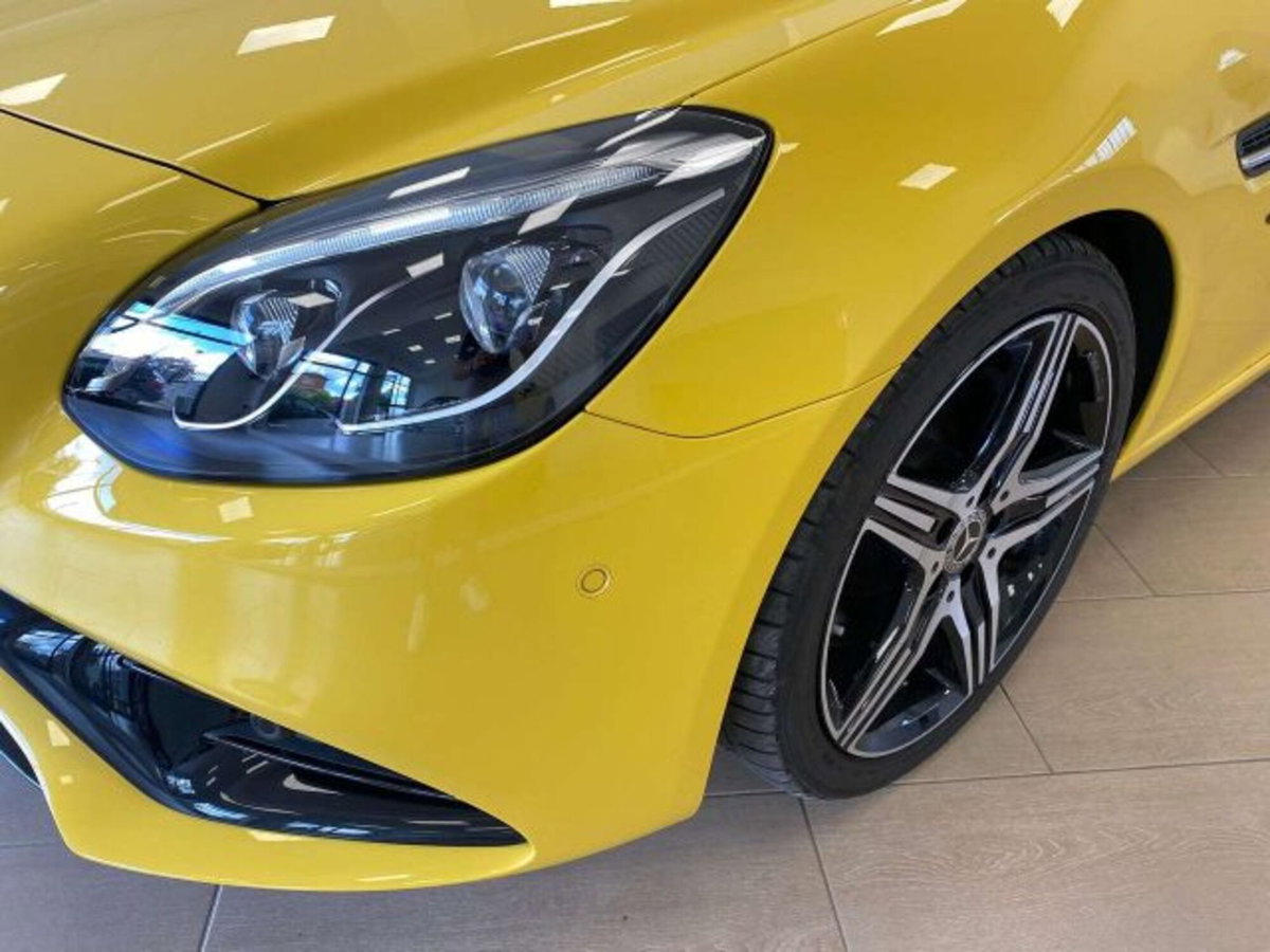 Mercedes-Benz SLC 200 AMG line (6)
