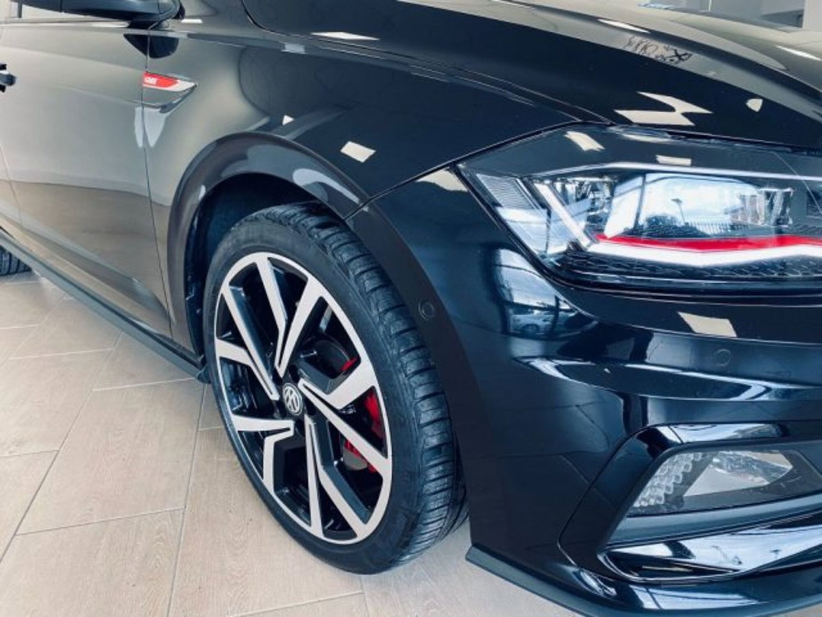 Volkswagen Polo 2.0 TSI DSG GTI BlueMotion Technology (6)
