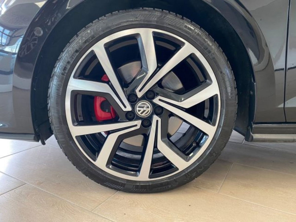 Volkswagen Polo 2.0 TSI DSG GTI BlueMotion Technology (9)