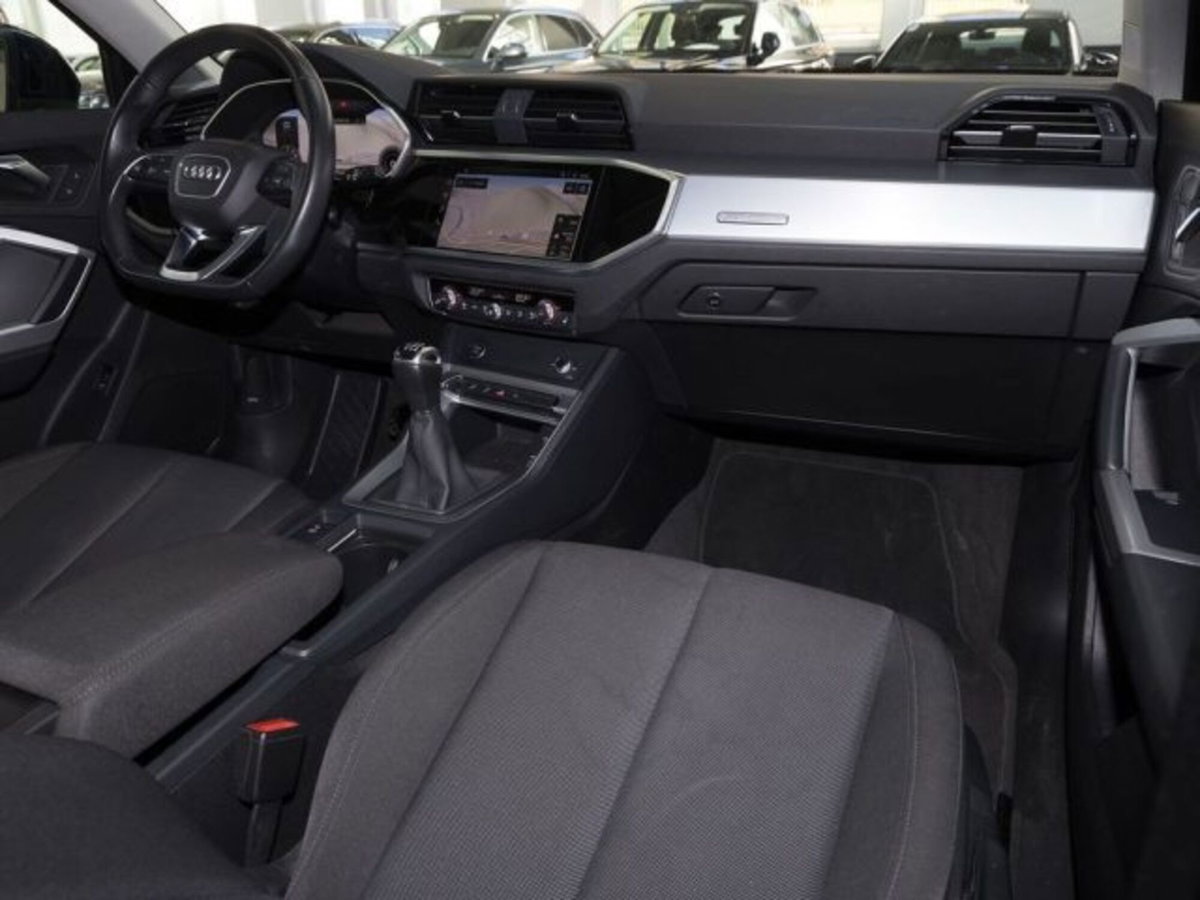 Audi Q3 35 TFSI Business Advanced (5)