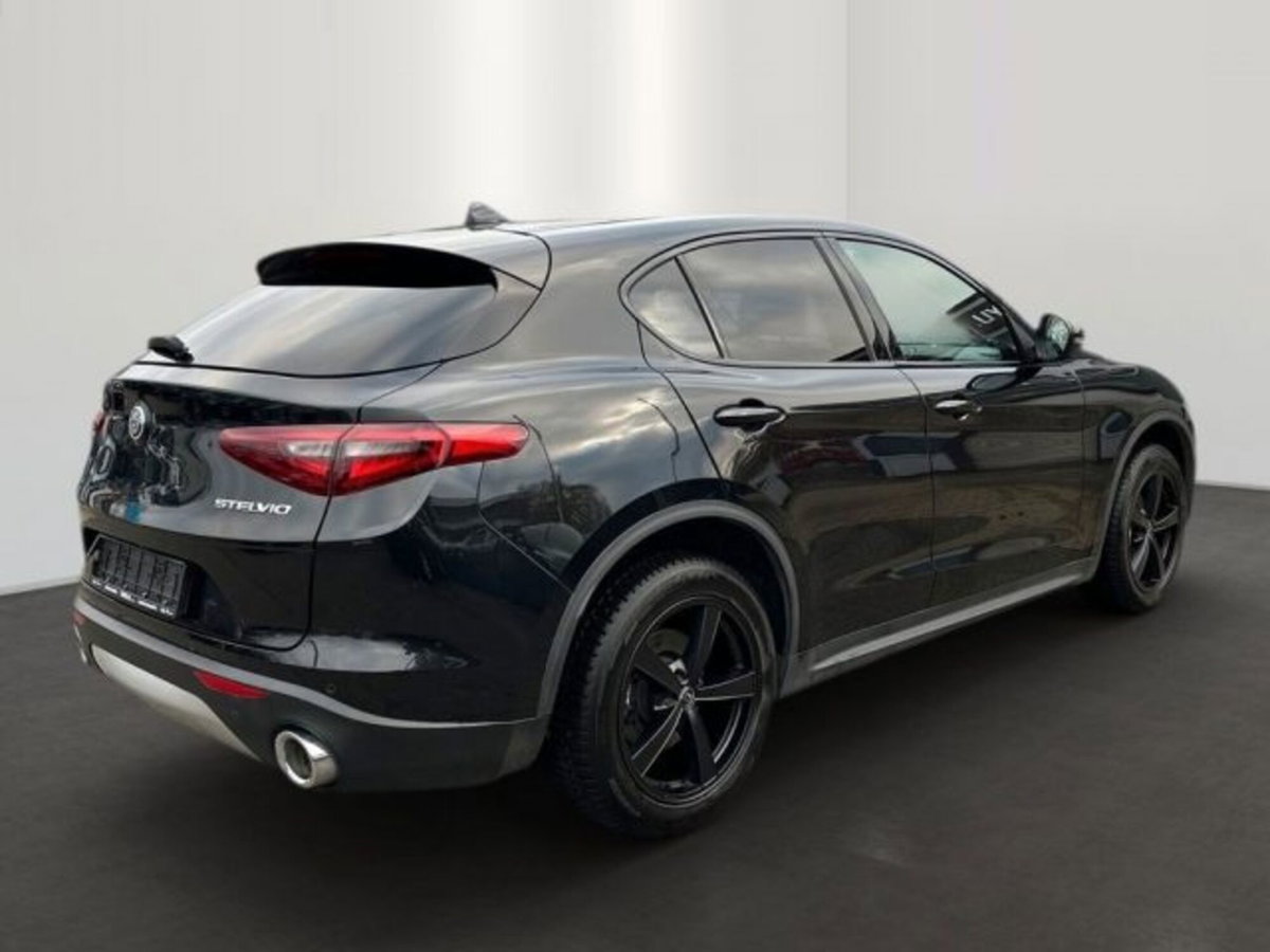 Alfa Romeo Stelvio Stelvio 2.0 Turbo 200 CV AT8 Q4 Super Business (3)