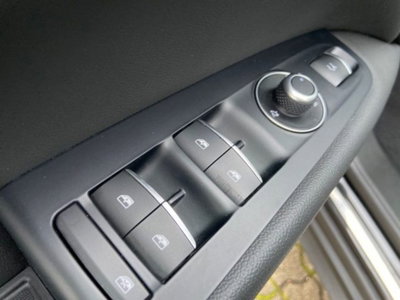 Alfa Romeo Stelvio Stelvio 2.0 Turbo 200 CV AT8 Q4 Super Business (8)
