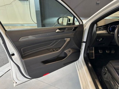 Volkswagen Passat 2.0 TDI SCR DSG Executive BMT (14)