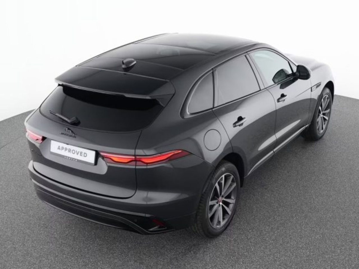 Jaguar F-Pace 2.0 250 CV AWD aut. R-Dynamic SE (15)