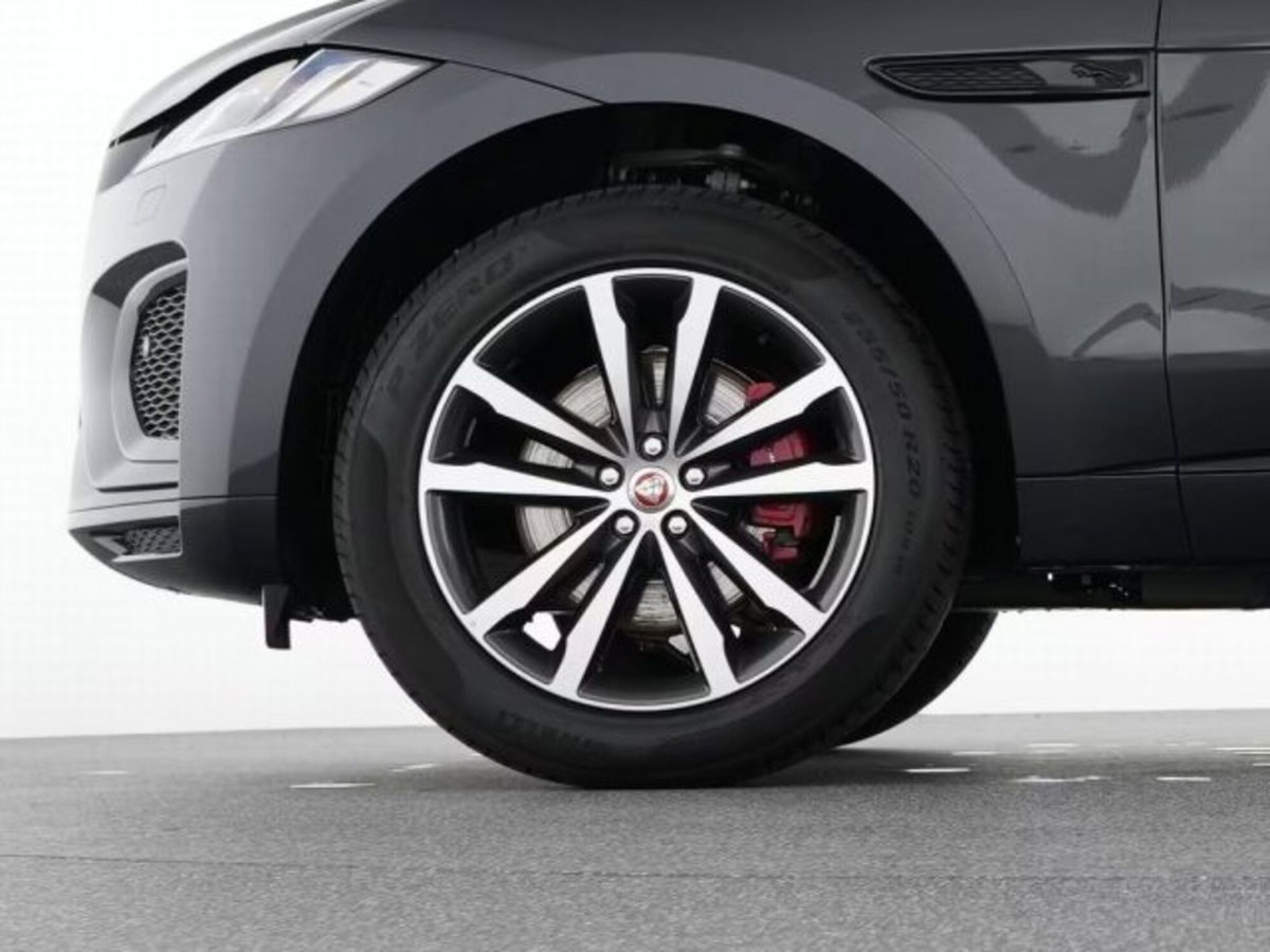 Jaguar F-Pace 2.0 250 CV AWD aut. R-Dynamic SE (16)