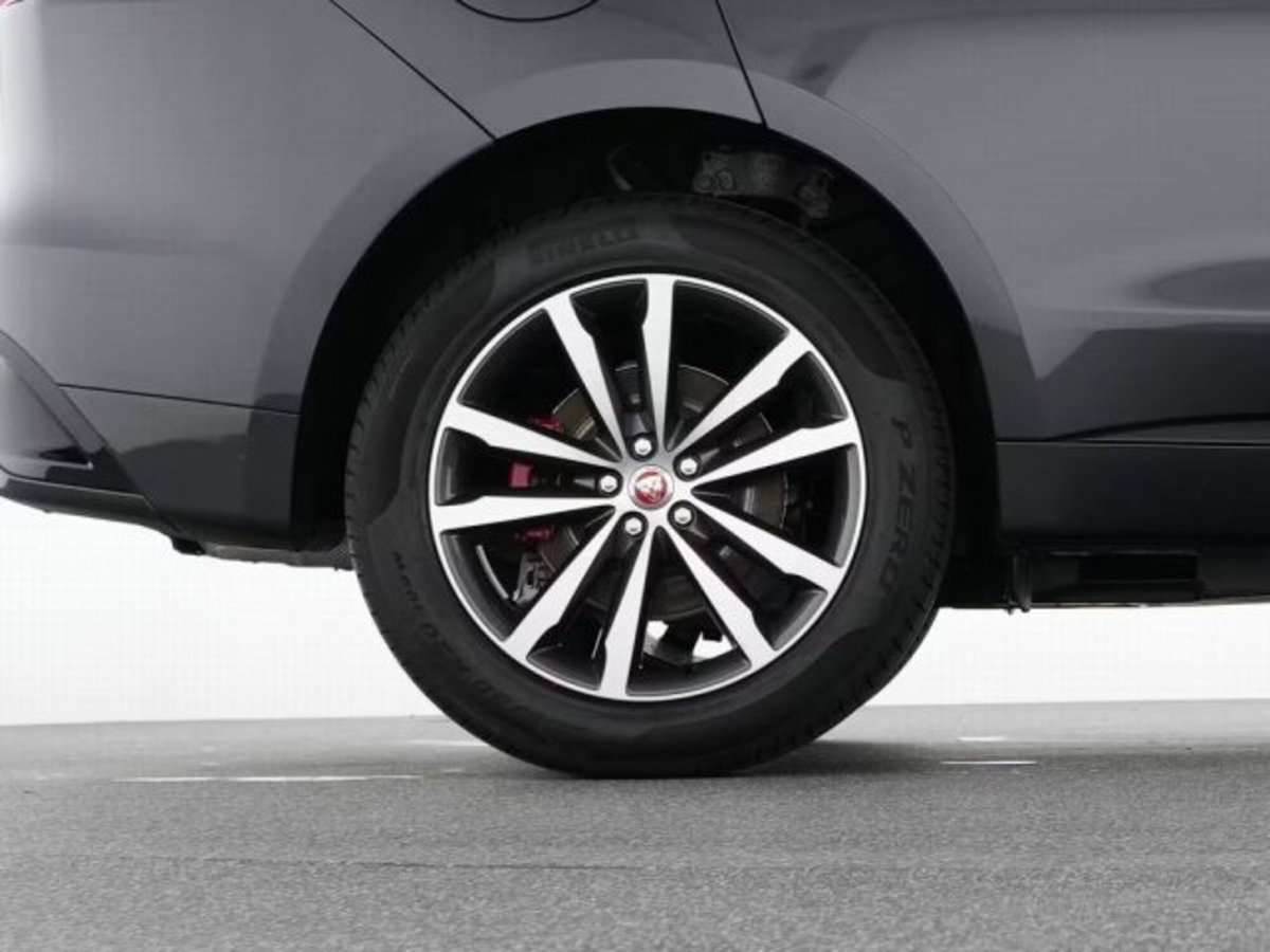Jaguar F-Pace 2.0 250 CV AWD aut. R-Dynamic SE (19)