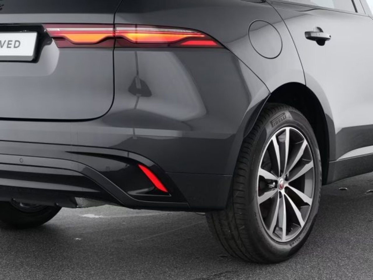 Jaguar F-Pace 2.0 250 CV AWD aut. R-Dynamic SE (9)