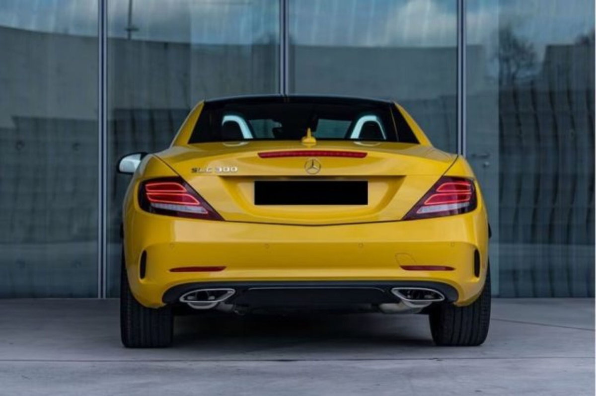 Mercedes-Benz SLC 300 AMG line (2)