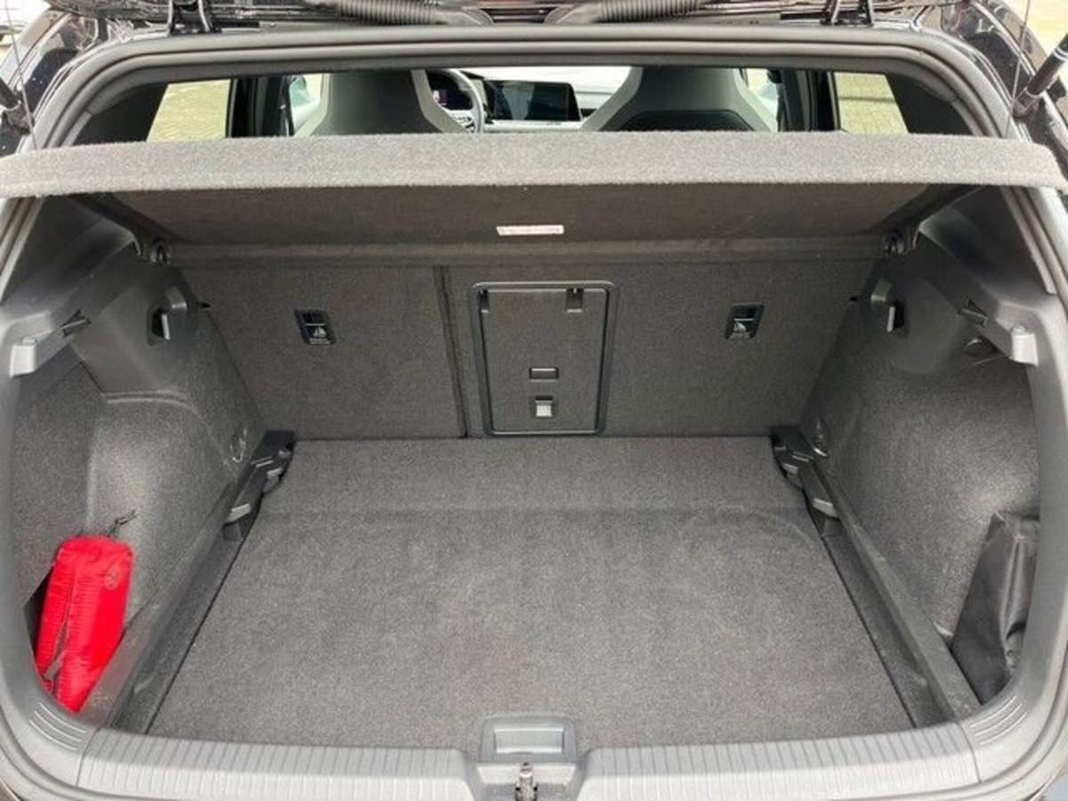 Volkswagen Golf 2.0 TDI 150 CV DSG SCR R-Line (17)