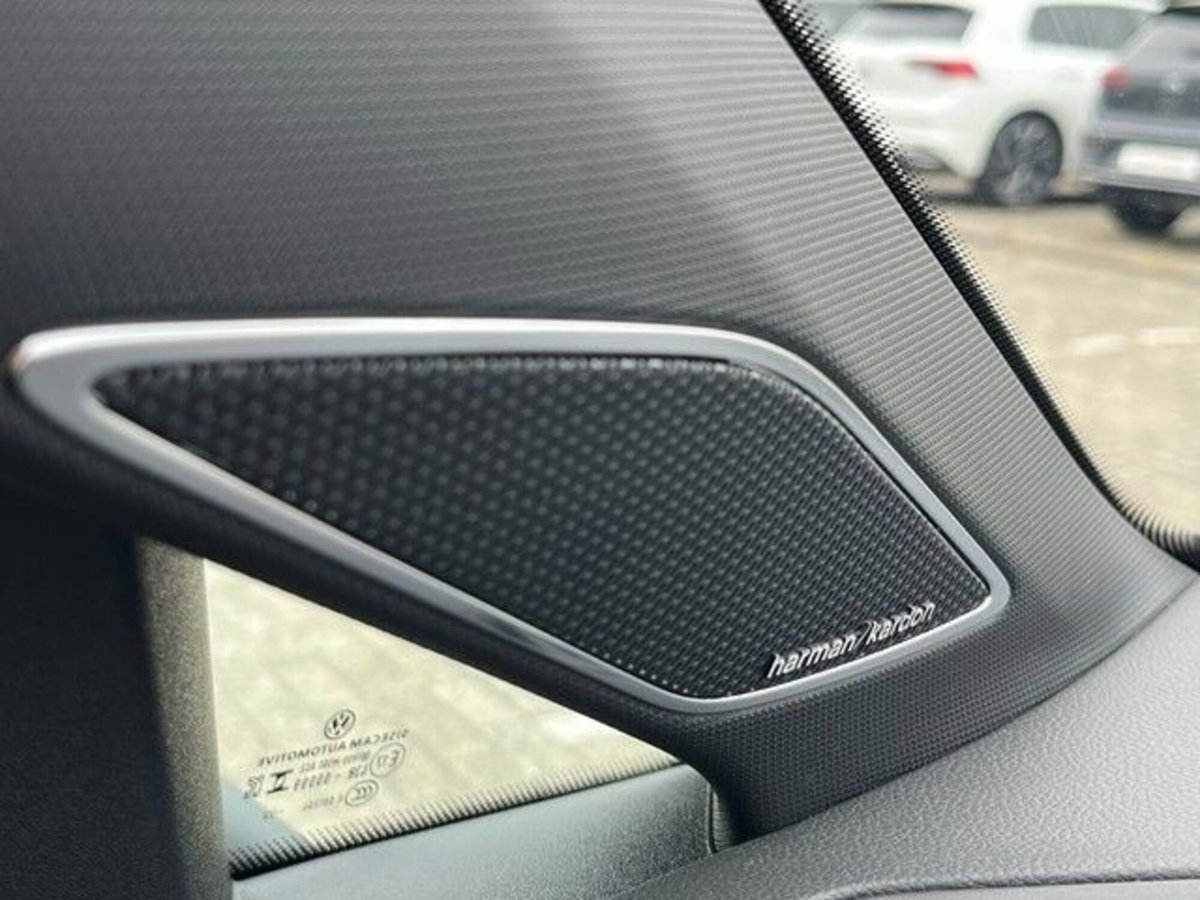 Volkswagen Golf 2.0 TDI 150 CV DSG SCR R-Line (7)