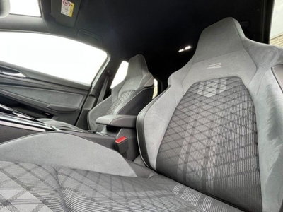 Volkswagen Golf 2.0 TDI 150 CV DSG SCR R-Line (8)
