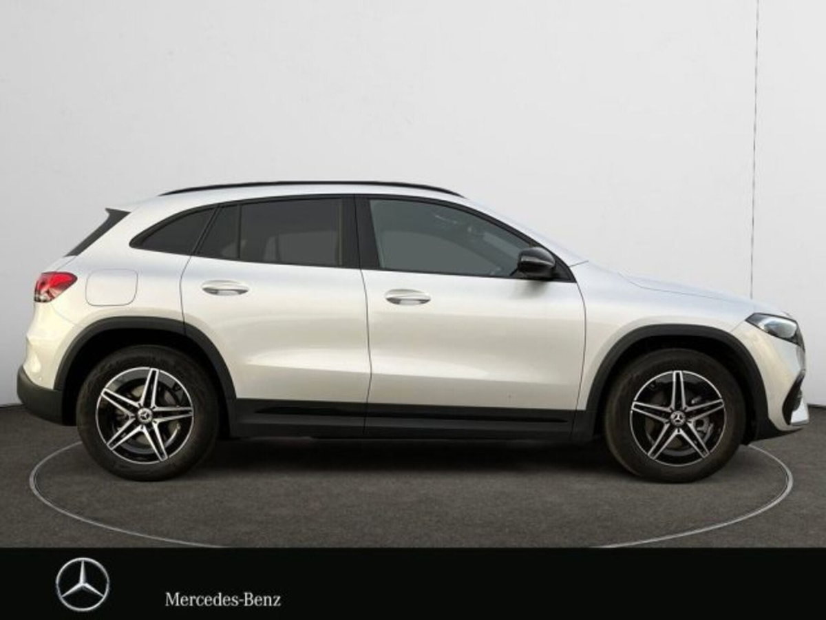 Mercedes-Benz EQA 300 AMG Line Premium 4matic (6)