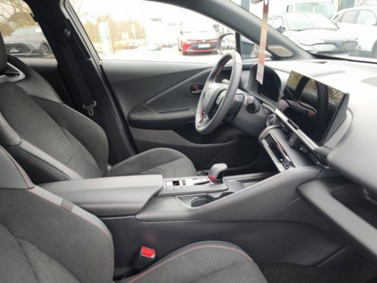 Toyota Toyota C-HR 2.0 hv GR Sport Premiere awd e-cvt (7)