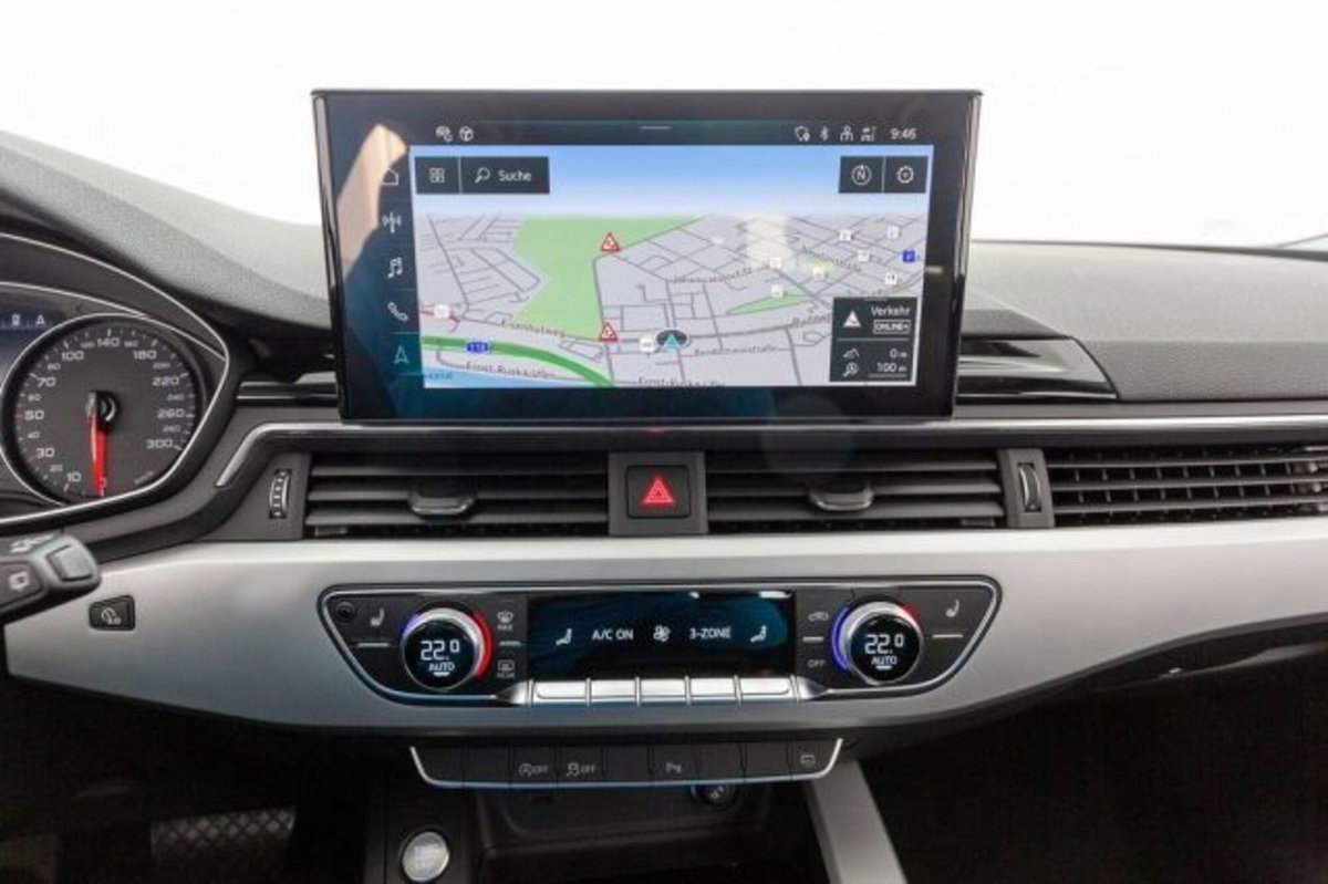 Audi A4 Avant 35 TDI/163 CV S tronic S line edition (9)