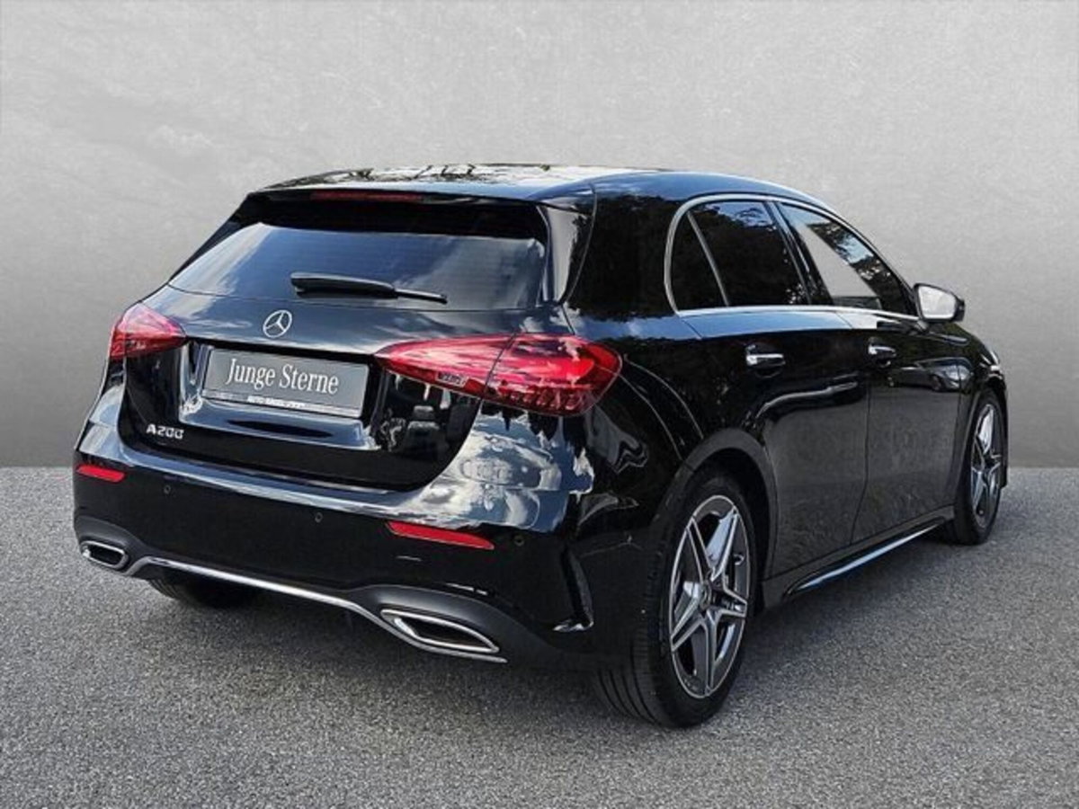 Mercedes-Benz Classe A 200 d AMG Line Premium Plus auto (2)