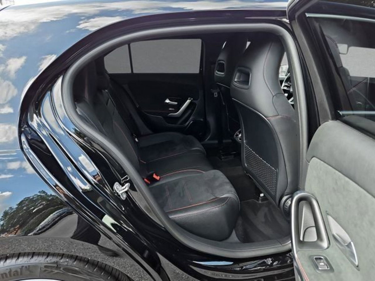 Mercedes-Benz Classe A 200 d AMG Line Premium Plus auto (5)