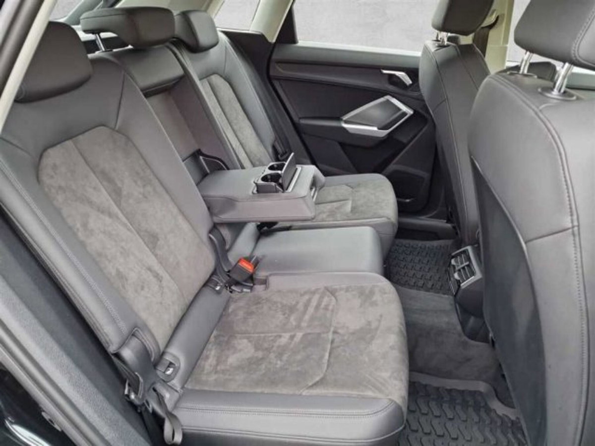 Audi Q3 Sportback 40 TFSI S tronic quattro edition (16)