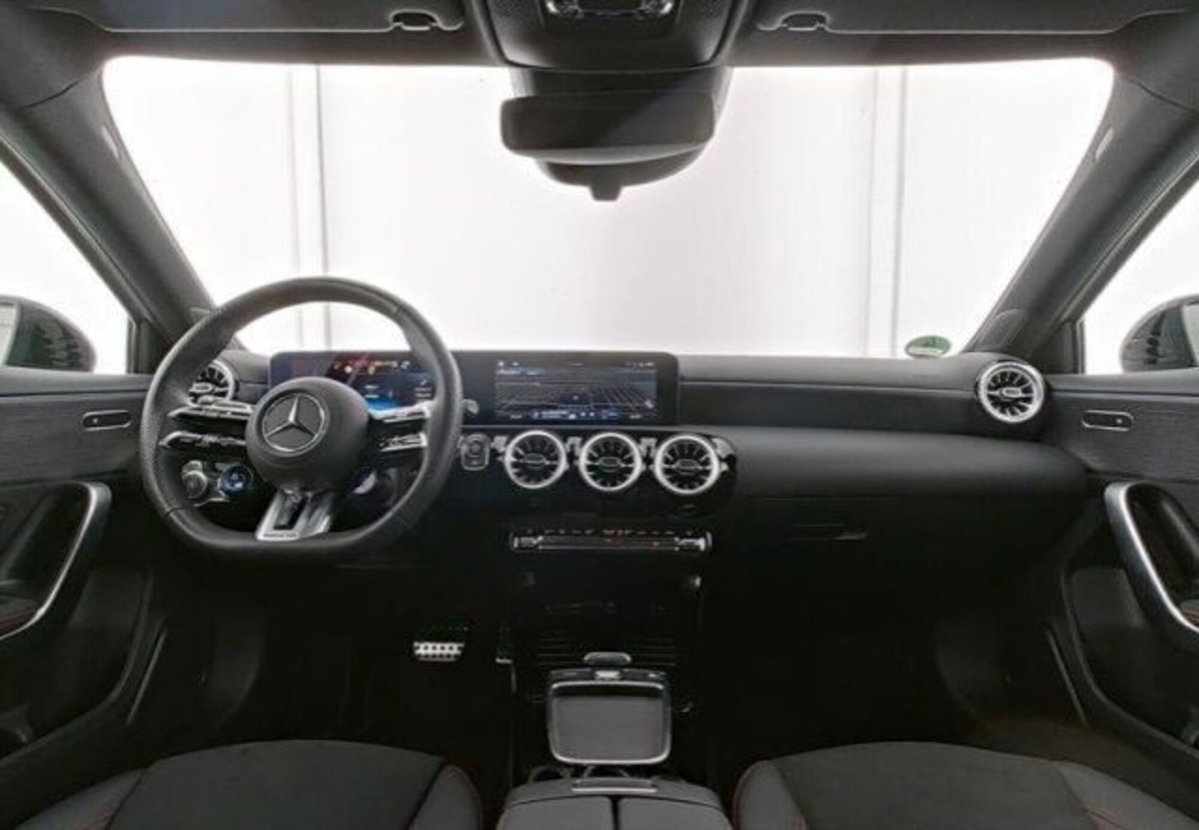 Mercedes-Benz Classe A Sedan AMG 35 AMG Line Premium 4matic auto (8)