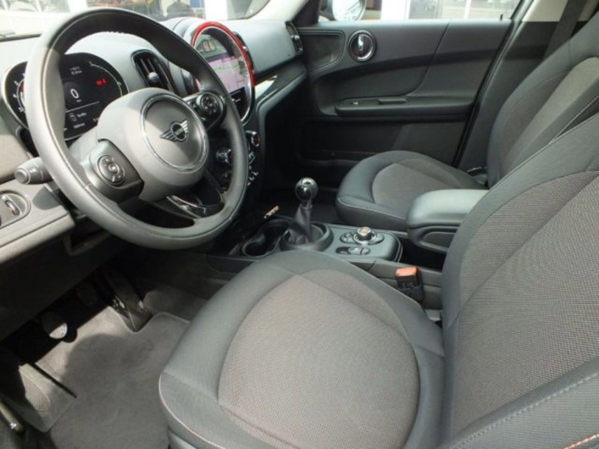MINI Mini Countryman 2.0 Cooper D Essential Countryman (7)