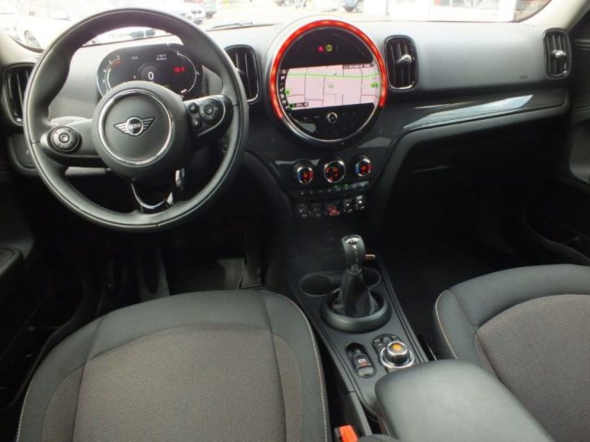 MINI Mini Countryman 2.0 Cooper D Essential Countryman (8)