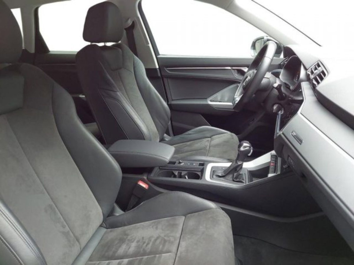 Audi Q3 35 TFSI S tronic S line edition (15)