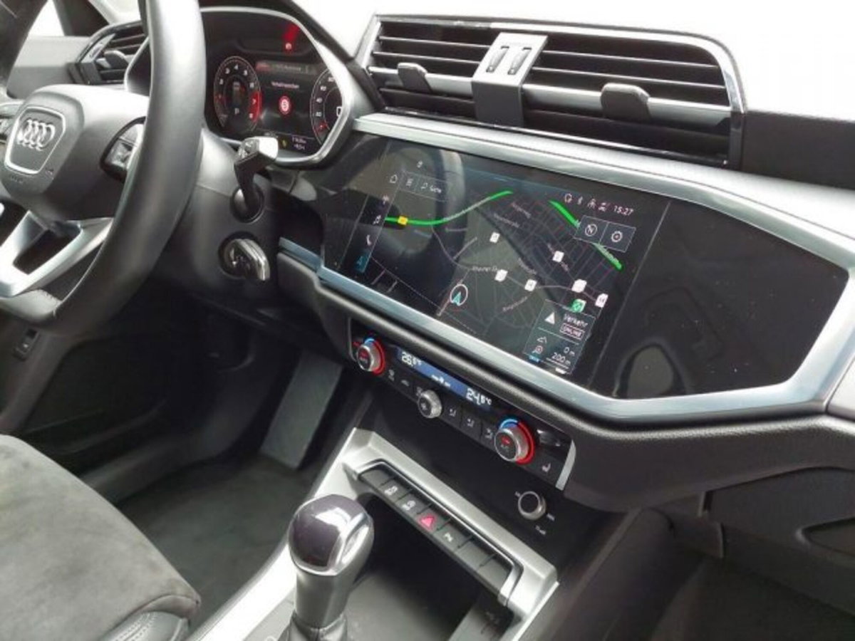 Audi Q3 35 TFSI S tronic S line edition (16)
