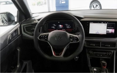 Volkswagen Polo 2.0 tsi GTI dsg (11)