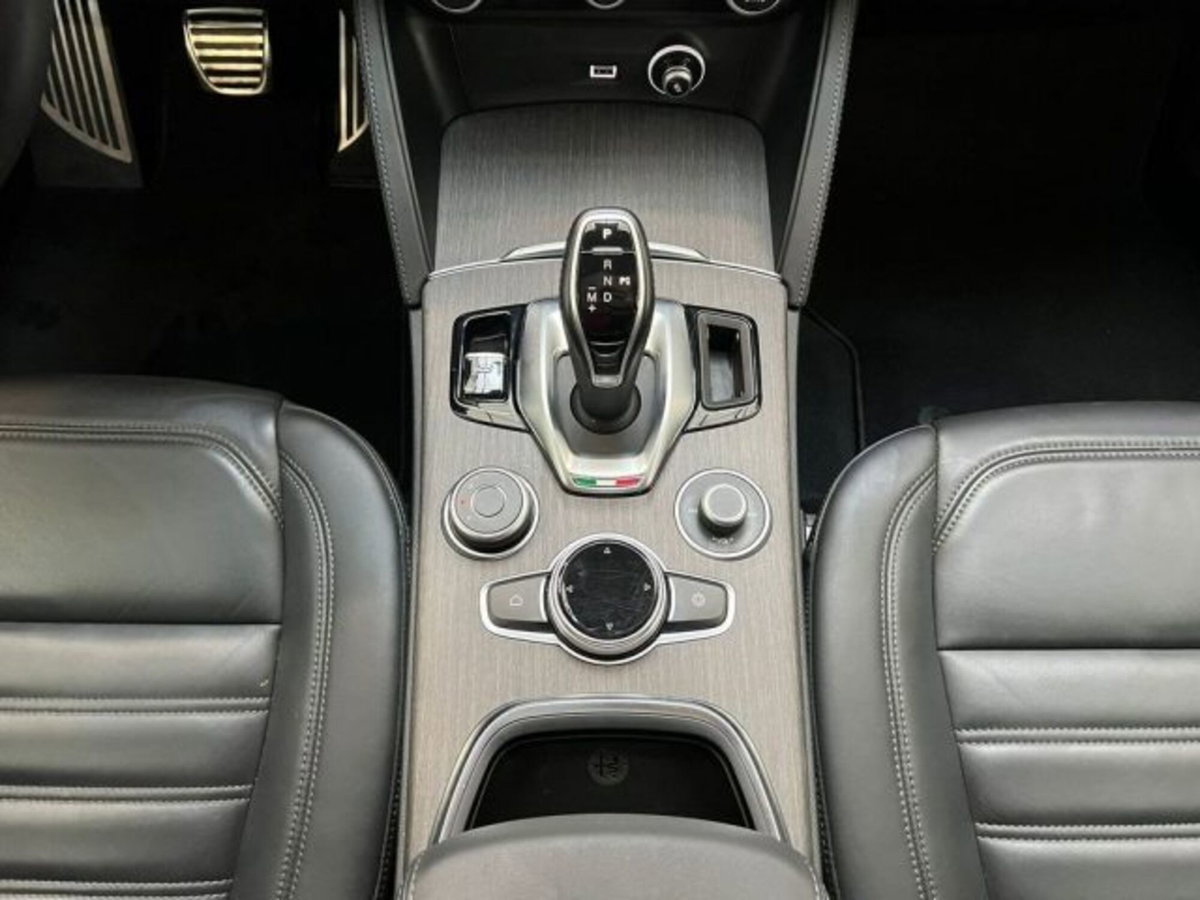 Alfa Romeo Stelvio Stelvio 2.2 Turbodiesel 210 CV AT8 Q4 Ti (9)